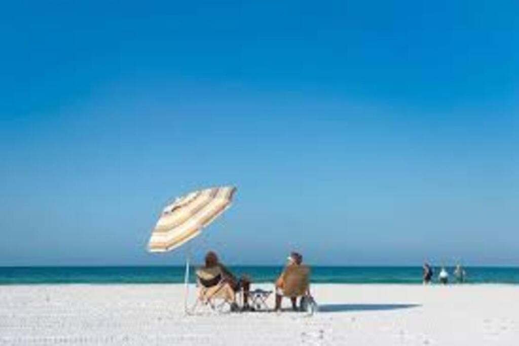 Rowena House 2Bd Den 2Bth Heated Pool Near Siesta Key Villa Sarasota Buitenkant foto